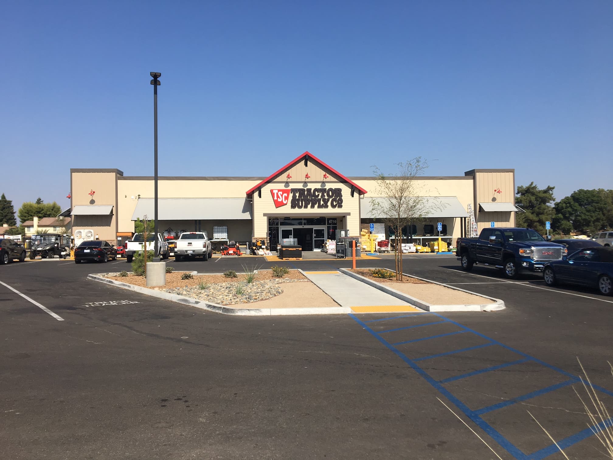 Tractor Supply, built by Wallace & Smith (photo 2)