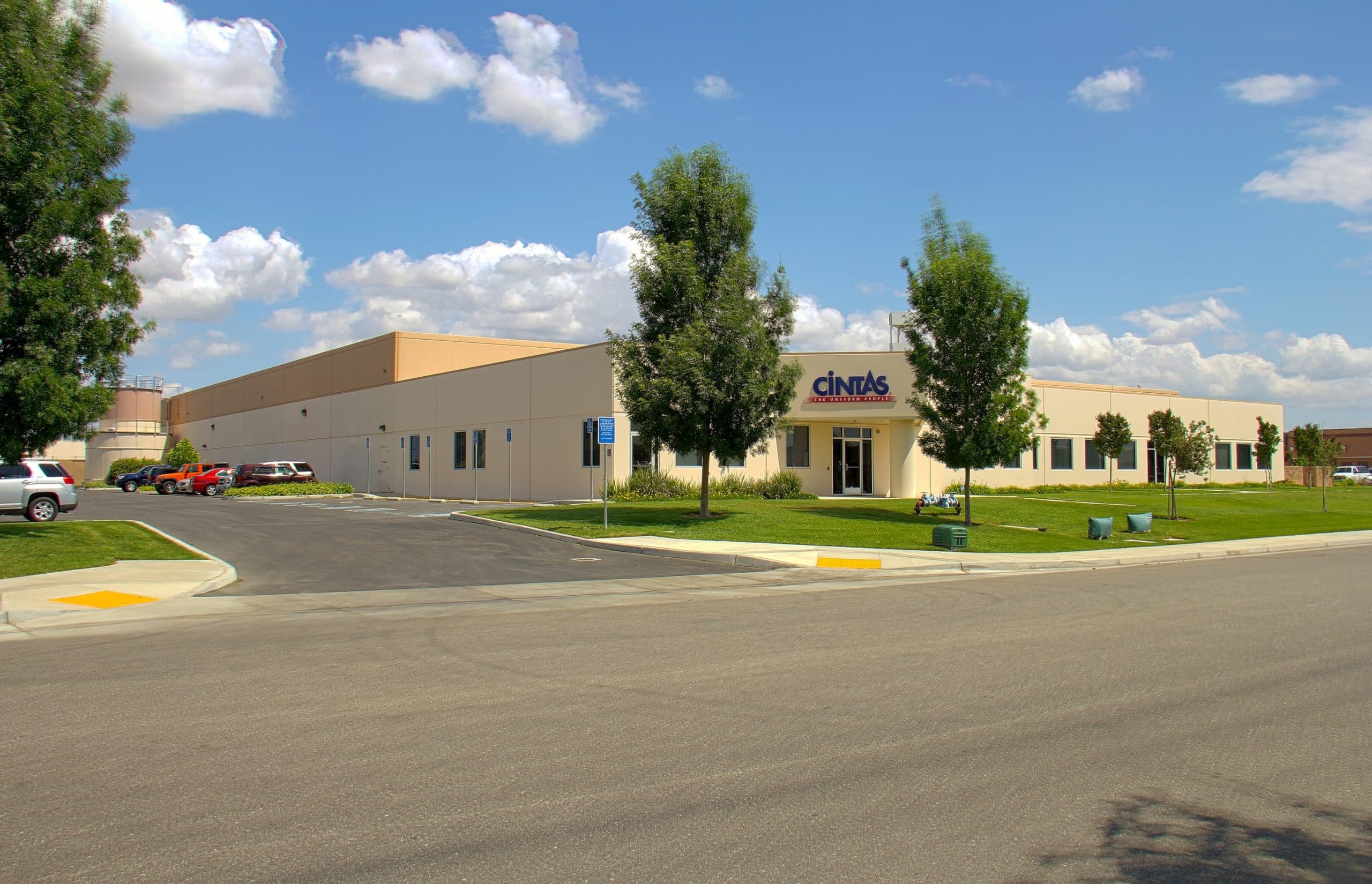 Cintas Processing Plant, built by Wallace & Smith (photo 2)